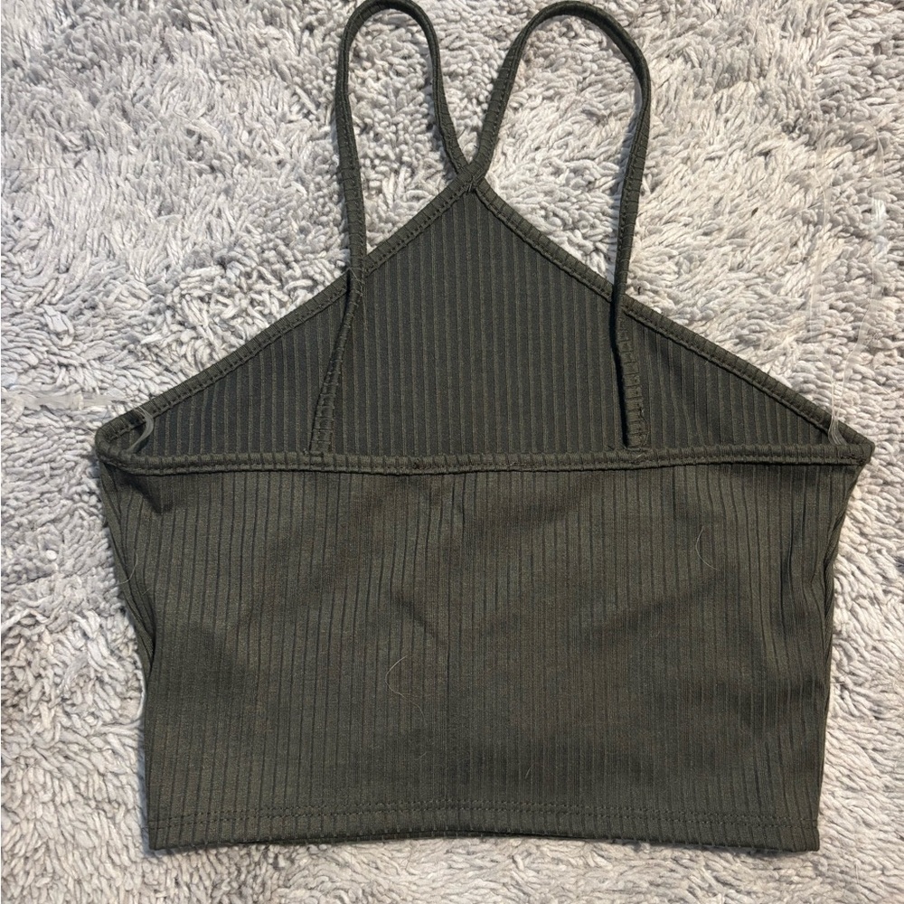 Timing Dark Green Ribbed Crop Top - Picture 2 of 4